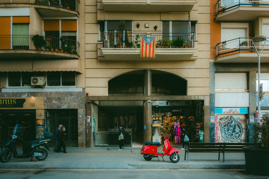 Barcelona's Digital Archives Push Forward on Duplicate Image Crisis This Week
