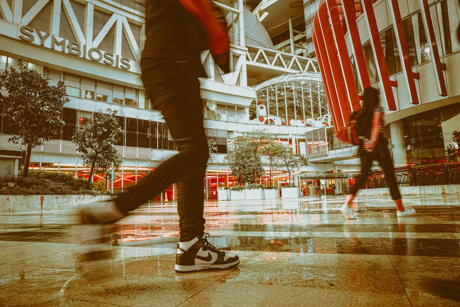 The Small Shifts That Stick: How Singapore Locals Are Building Better Eating Habits