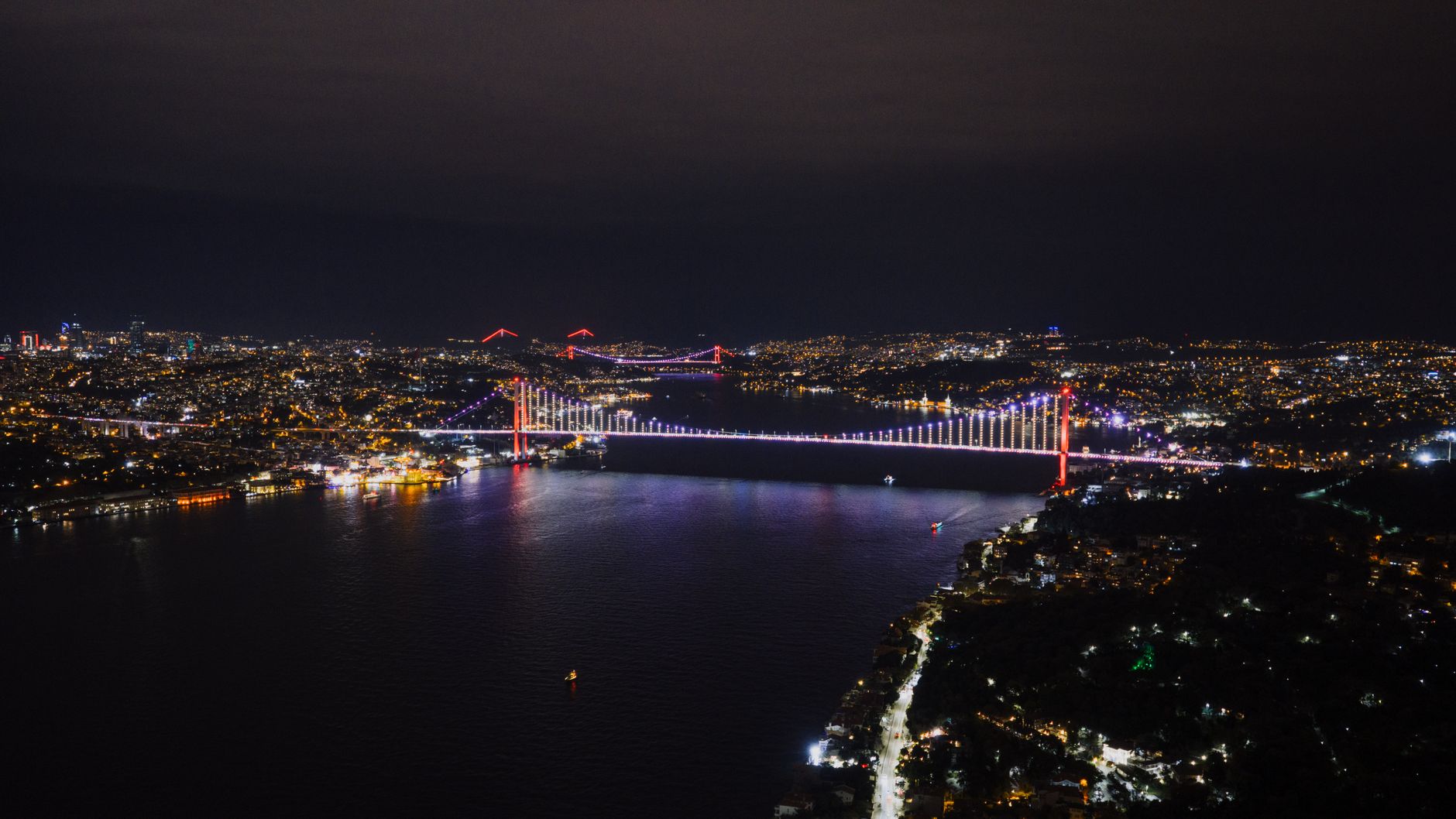 Where East Meets Code: Why Istanbul's Tech Scene Refuses to Follow Silicon Valley's Playbook