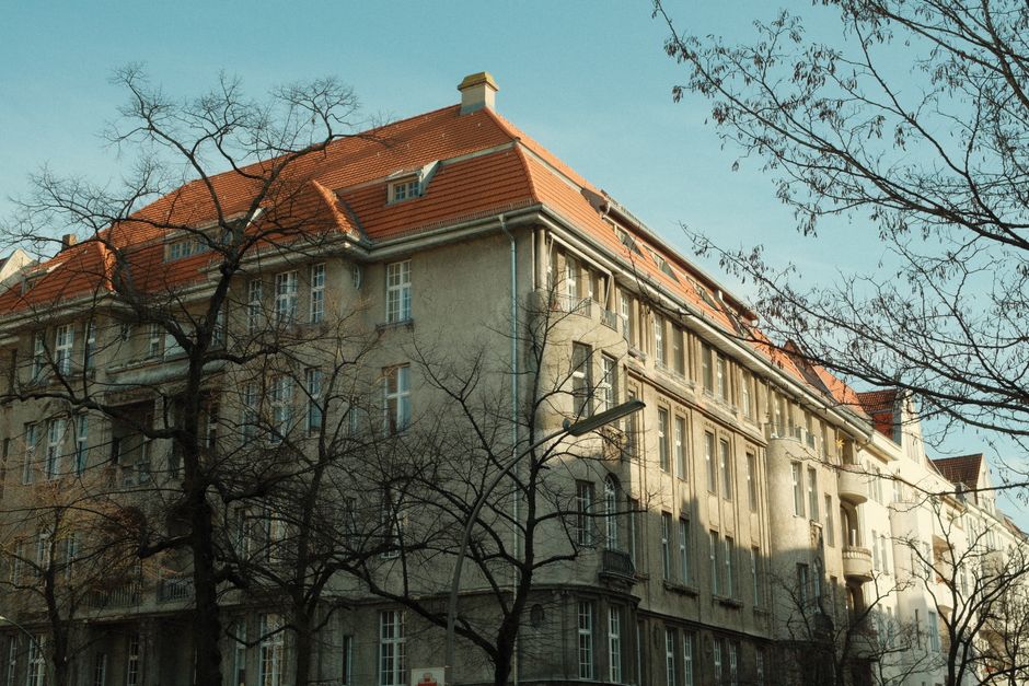 Berlin's Rental Maze: A First-Time Buyer's Guide to Navigating Tight Vacancy and Rising Competition