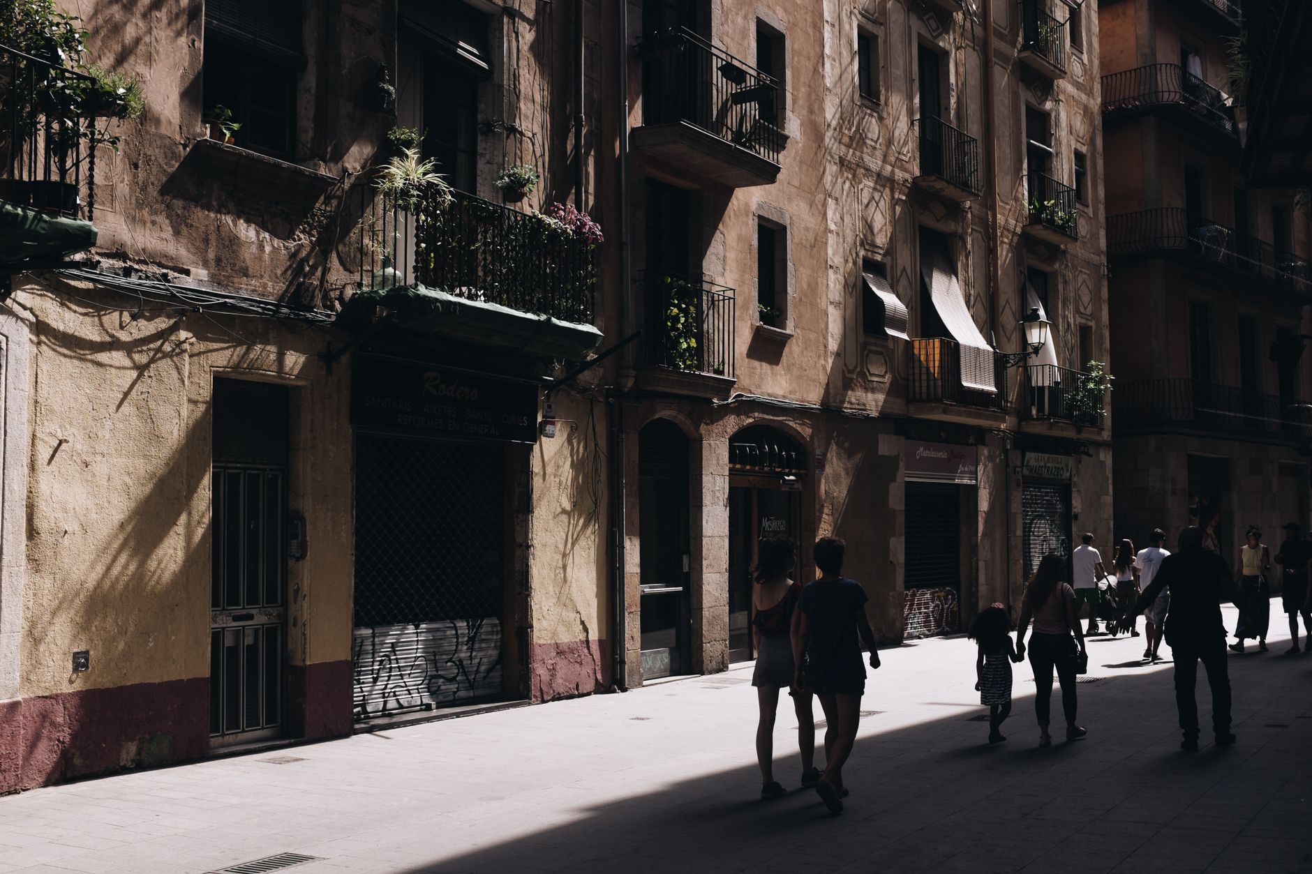 Barcelona's Live Music Scene Explodes With Upcoming Gigs and Concerts
