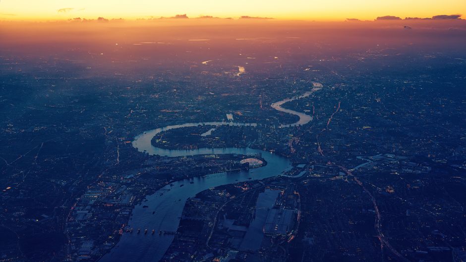 London Planning Photos Delay Approvals, Officials Act