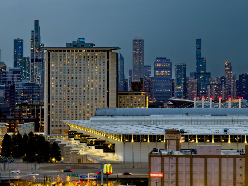 How Chicago’s Heat, Light, and Noise Are Wrecking Your Sleep