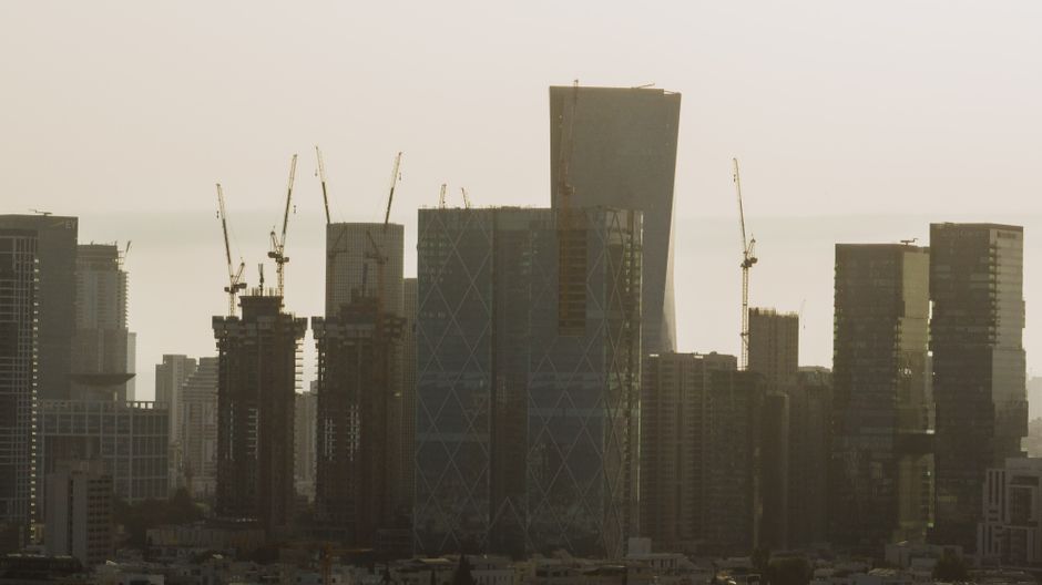 How to Save a Deposit Faster in Tel Aviv's Surging Market