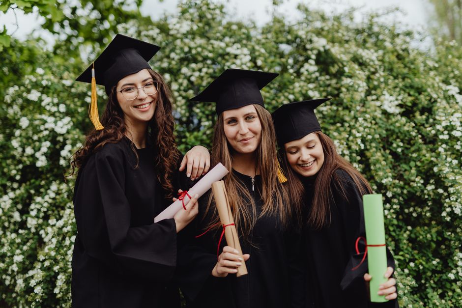 Charles Darwin University: Education at the Top End