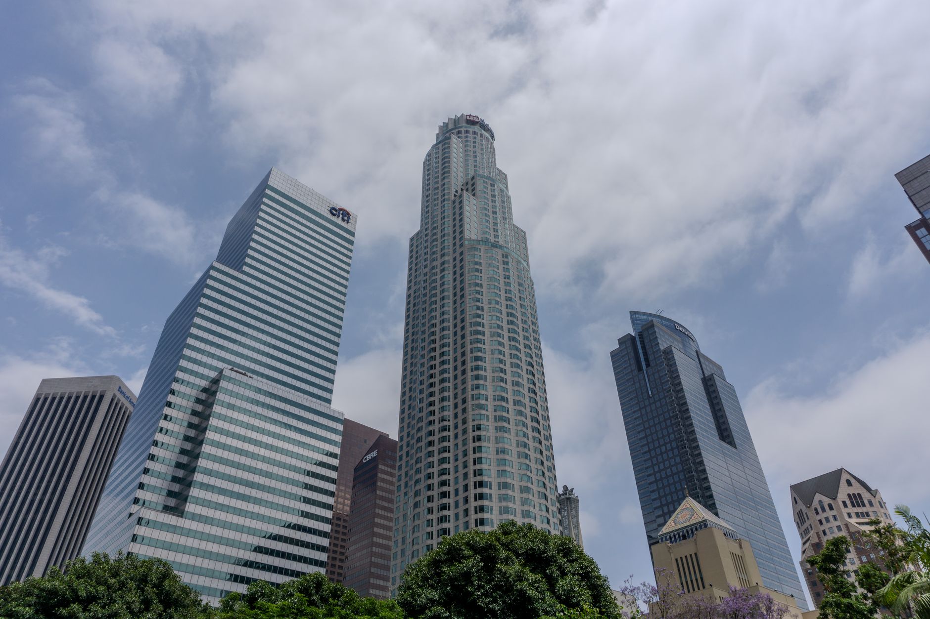 LA Office Market Shifts: Vacancy Rises, Rents Stabilize Amid Hybrid Work