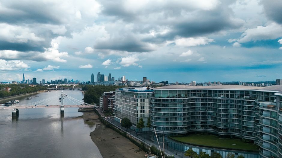 Your Complete Cost and Access Guide to London's Best Summer Weekend Getaways