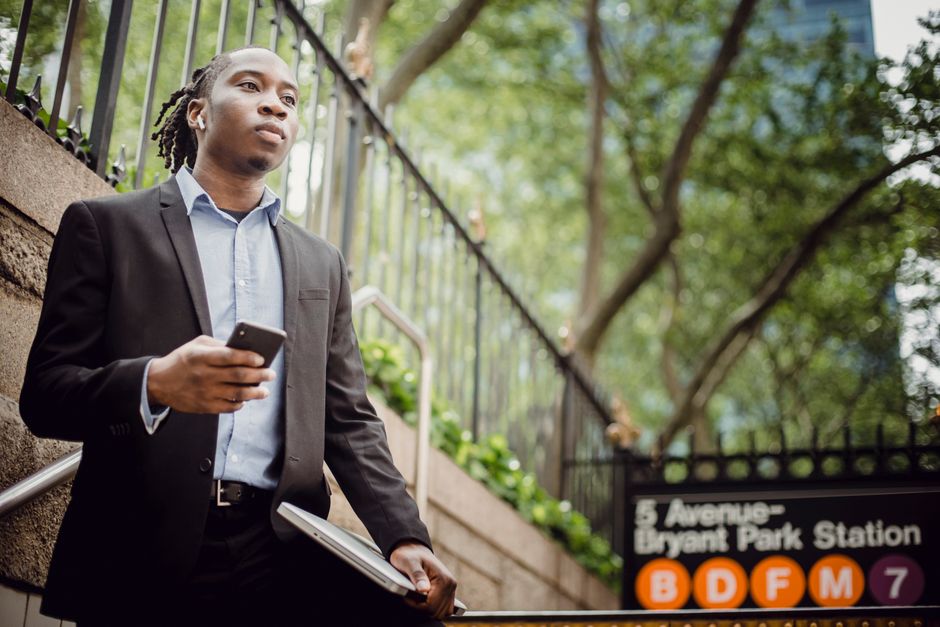 AI's Promise Meets Peril: New York's Small Business Owners Navigate the Ethical Minefield