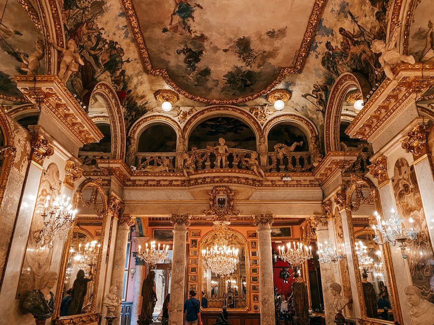 Your Complete Guide to Madrid's Best Local Heritage Experiences Right Now