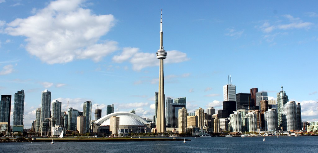 Toronto Walkers Transform 56-Kilometre Waterfront Trail Into Mindfulness Practice