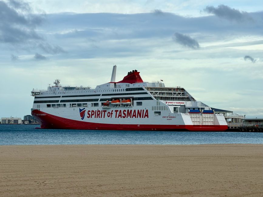 Getting Around Tasmania in 2026: Driving, Ferries and Why a Car Is Essential