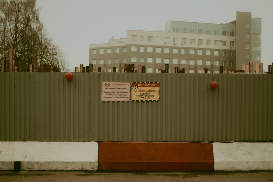 Moscow's Construction Boom Shows Cracks as Auctions Signal Market Shift