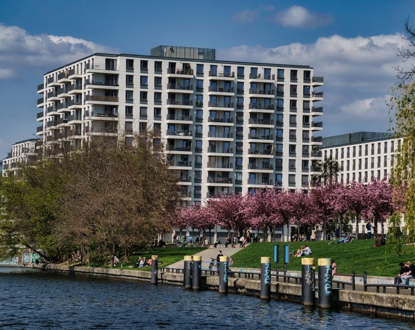 Berlin's School Renaissance: Why Parents Are Finally Staying Put