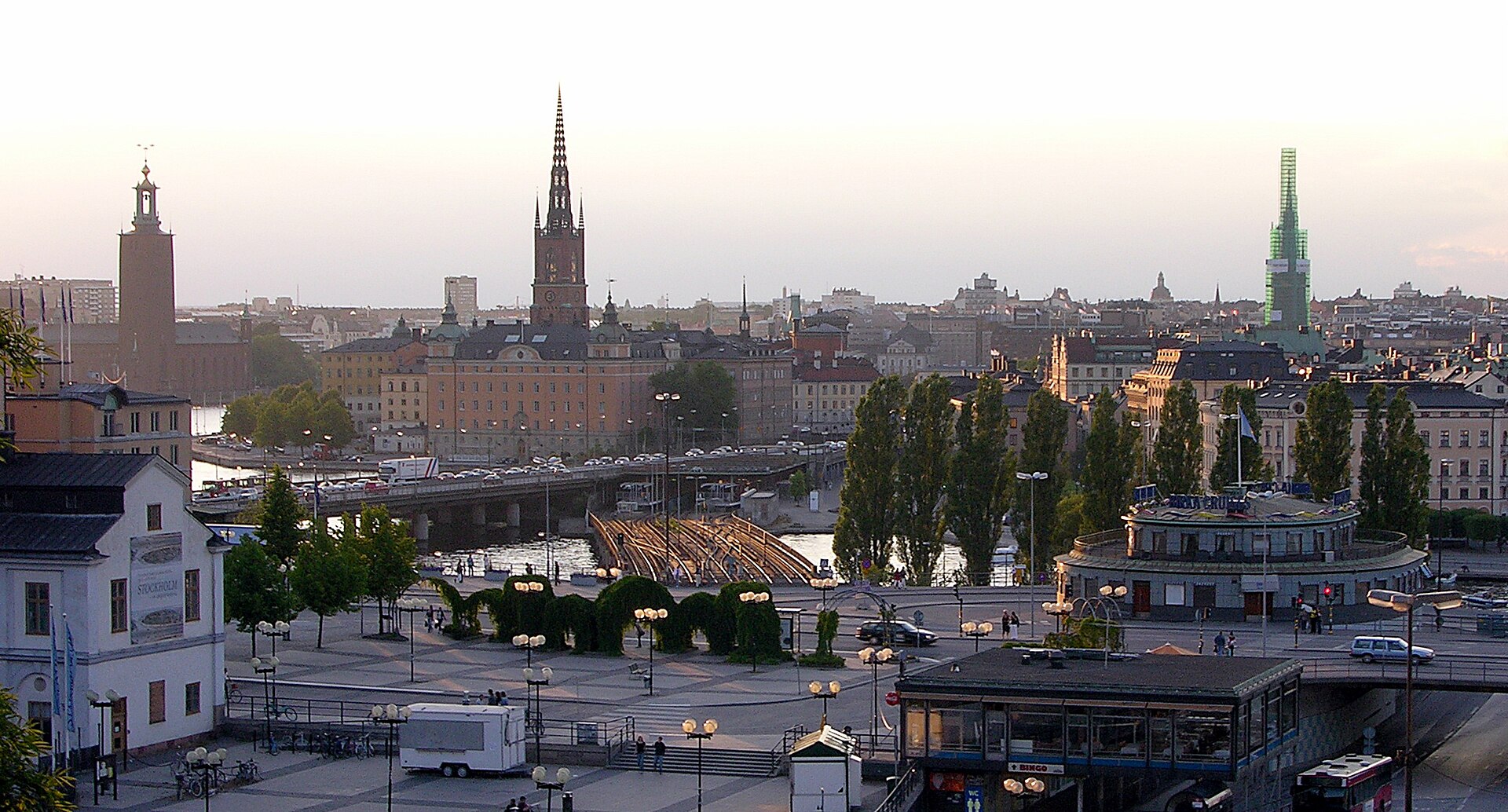 Riksdag Cuts Energy, Transport Costs for Stockholm Residents Starting September
