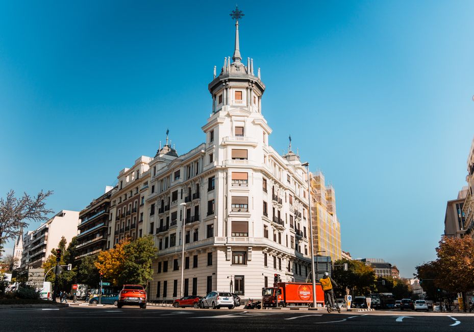 Sleep Better, Spend Less: Your Guide to Free and Affordable Wellness Services Across Madrid
