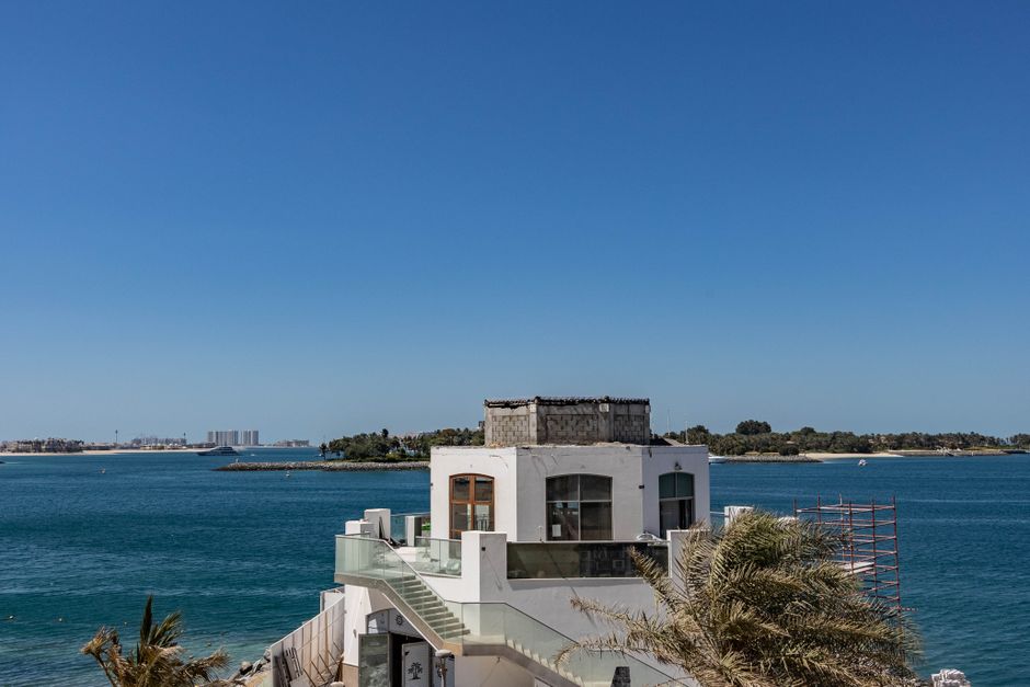 Dubai's Waterfront Premium: Why Beachfront Properties Are Defying Market Slowdowns
