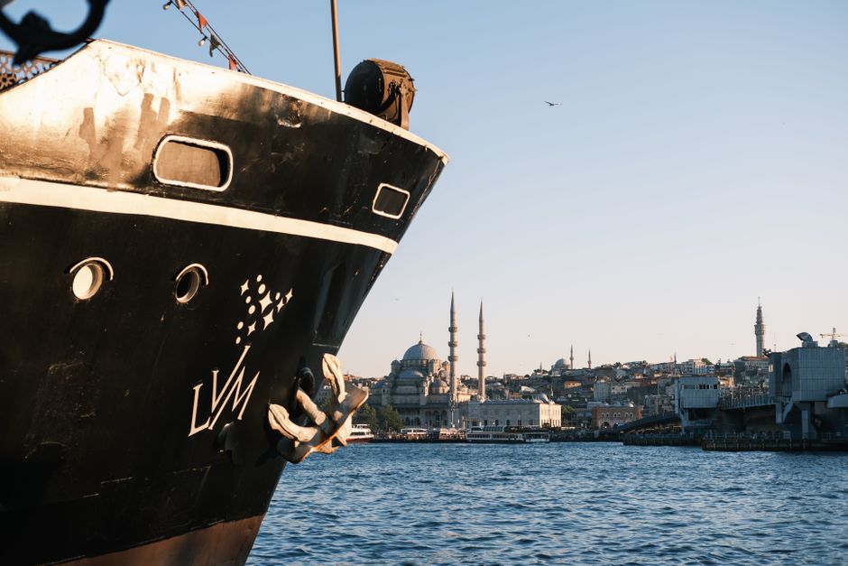 Active Ageing in Istanbul: Evidence-Based Mobility Tips That Work With Our Climate and Culture
