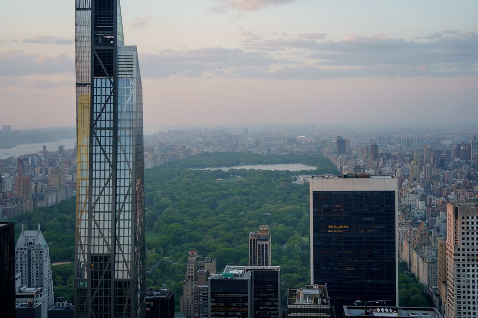 Best Rooftop Bars NYC: Complete Local Guide 2024