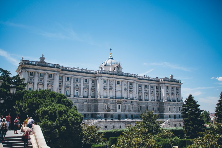 Skip the Tourist Traps: What Madrid's Real Residents Actually Buy and Where