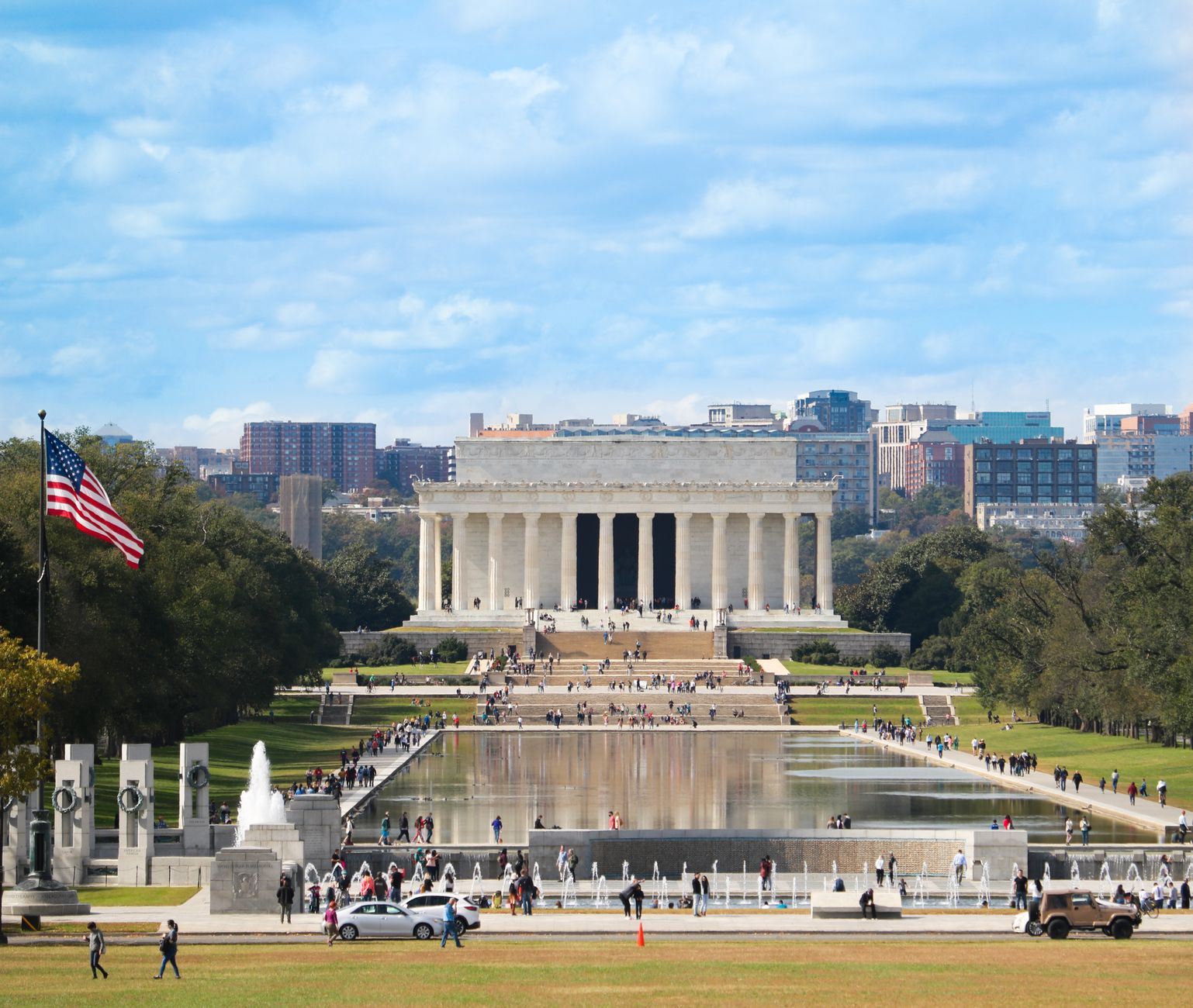 DC Tech Boom: How It's Reshaping Rent & Jobs