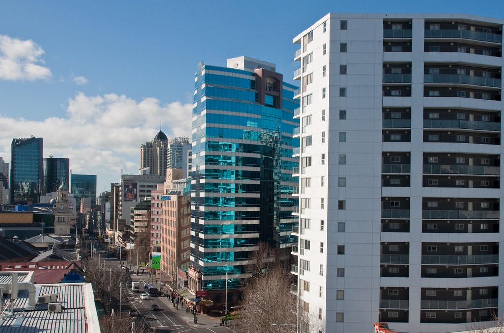 Global Growth Boosts Markets While Auckland Families Tighten Household Budgets