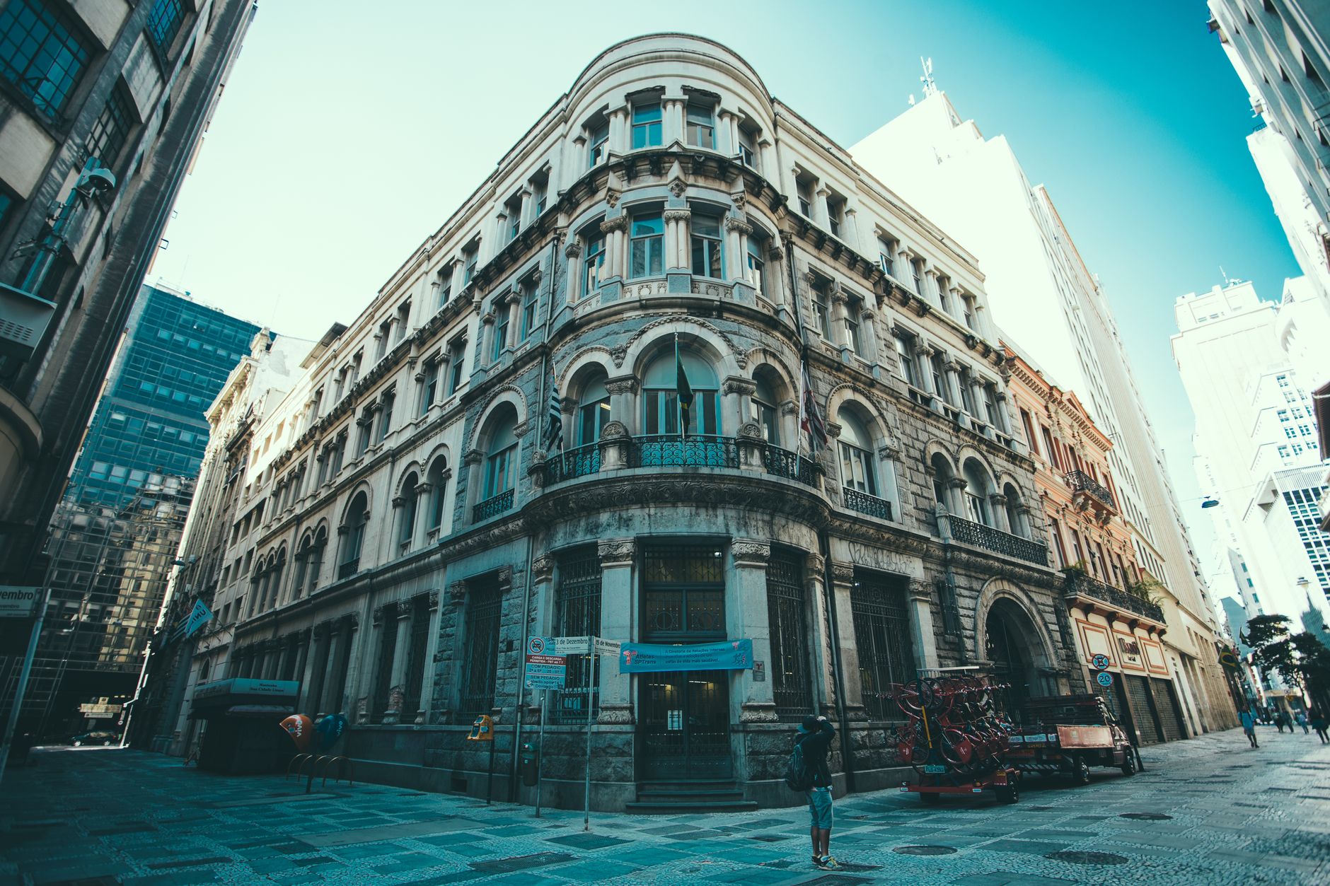 Locals Reveal 5 Secret Commute Hacks That Beat São Paulo's Traffic