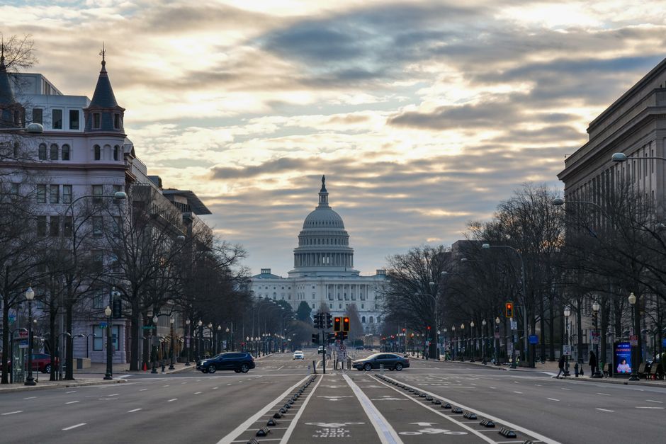 Dawn Serenity: Washington DC’s Best Sunrise Spots for Morning Meditation and Yoga