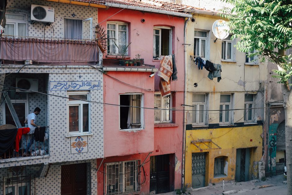 Istanbul's Construction Boom Creates Rental Squeeze: How New Developments Are Reshaping Tenant Costs and Landlord Returns