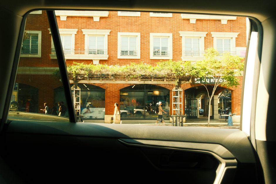 Where LA Actually Plays: Tips and Honest Recommendations From Locals Who Live It Daily