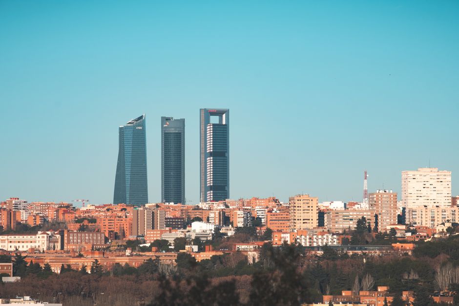 Madrid's Office Market Signals Shift: Why Foreign Capital is Reading Between the Recession Fears