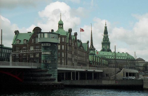 Older Buyers Flee Copenhagen Center for Smaller Suburban Homes