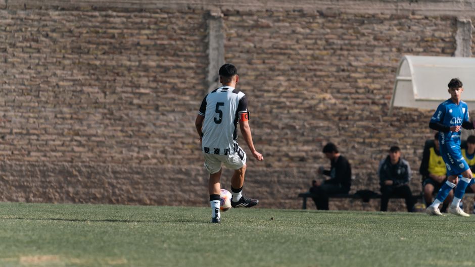 Santiago's Youth Sport Revolution Hinges on Aging Facilities and Funding Gaps