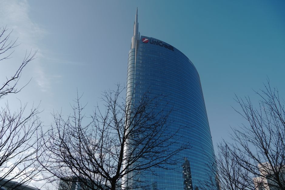 Milan's Heavyweights Feel the Squeeze as Global Sell-Off Deepens