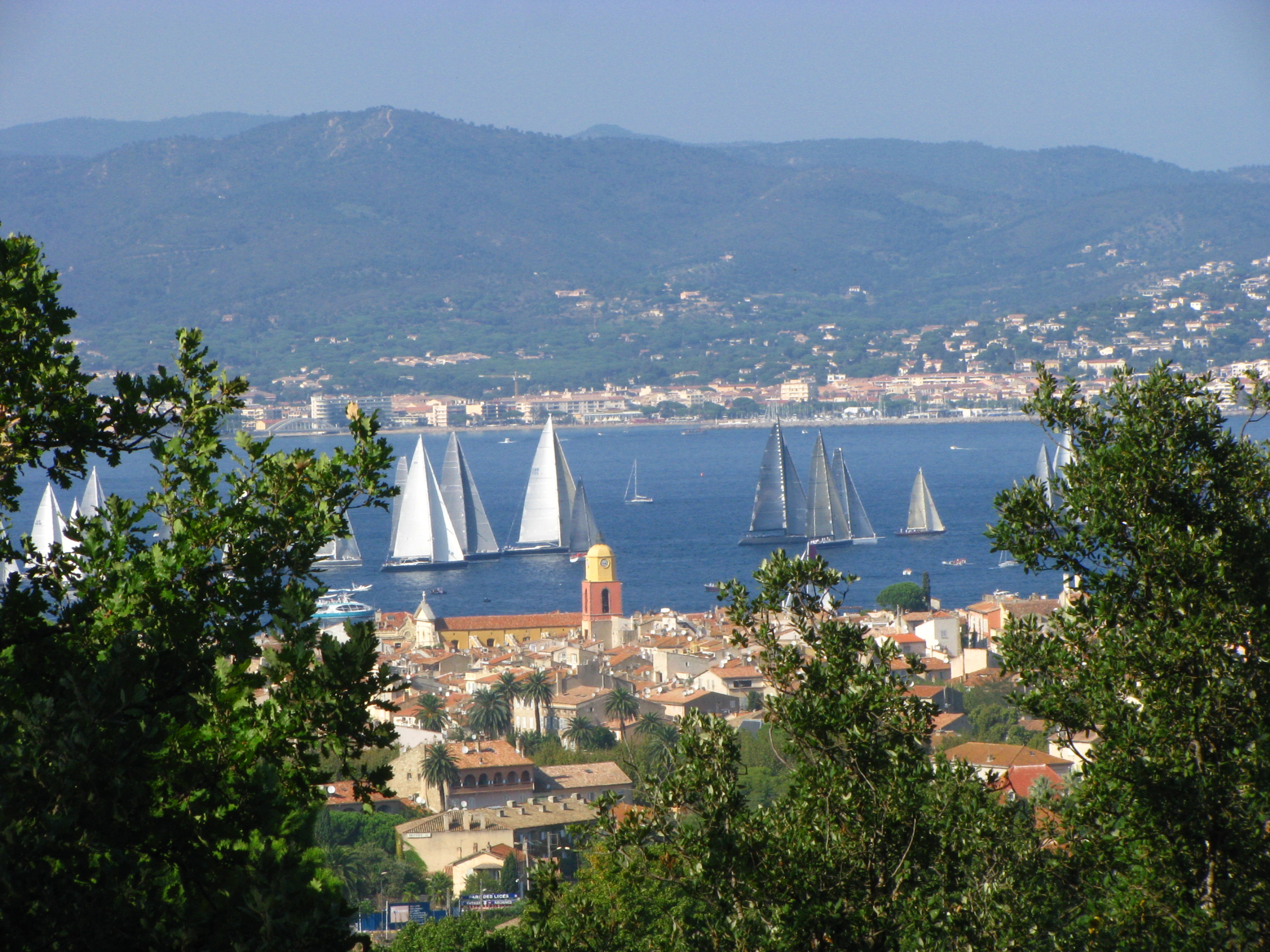 Les Salins Saint-Tropez: Property Prices Below Central