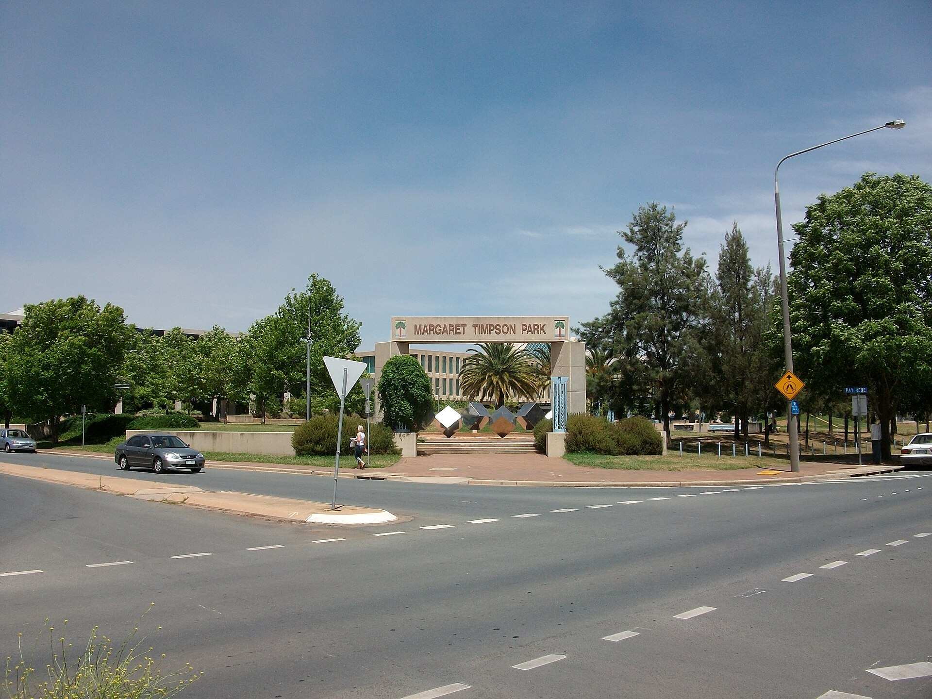 Belconnen Town Centre auction raises tensions over growth versus amenity