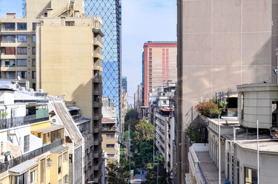 Santiago's Trade Sector Faces Perfect Storm as Global Headwinds Intensify in 2026
