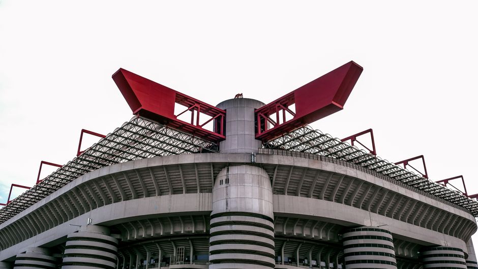 San Siro to Piscina Cozzi: What Milan's Stadium Participation Data Reveals About Our Fitness Culture