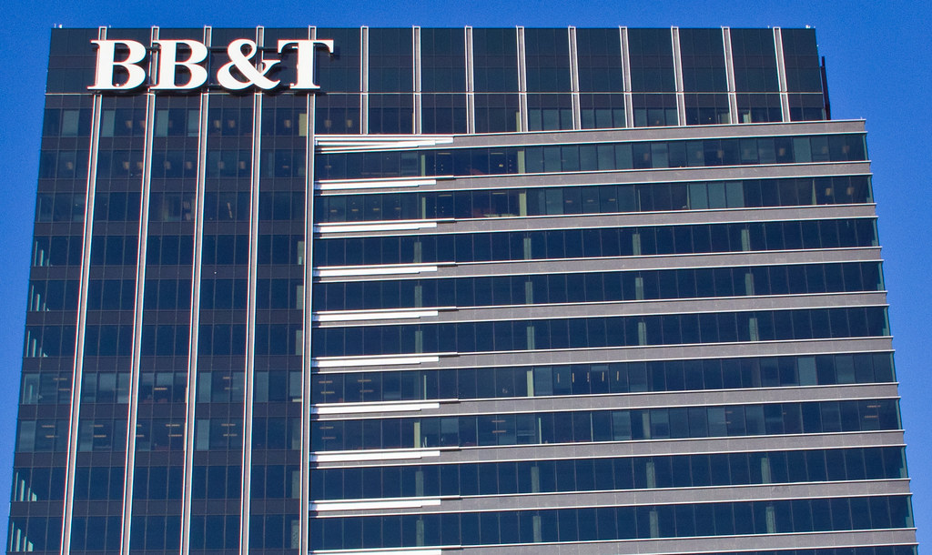 Atlanta Investors Seize Retirement Planning Opportunities as S&P 500 Surpasses 7,500