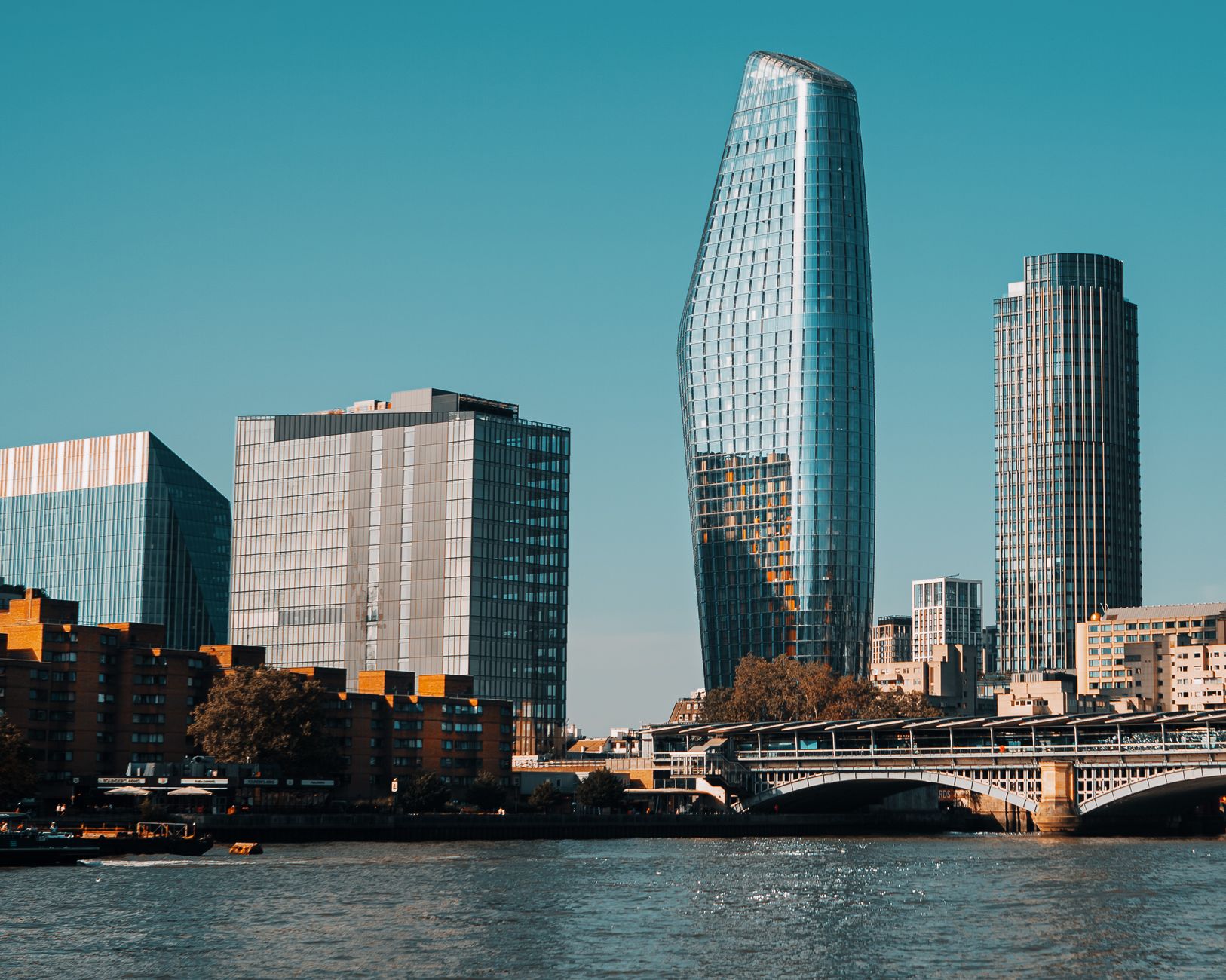 London's fintech firms chart ambitious roadmap: AI advisors, embedded finance, and real-time settlement are next
