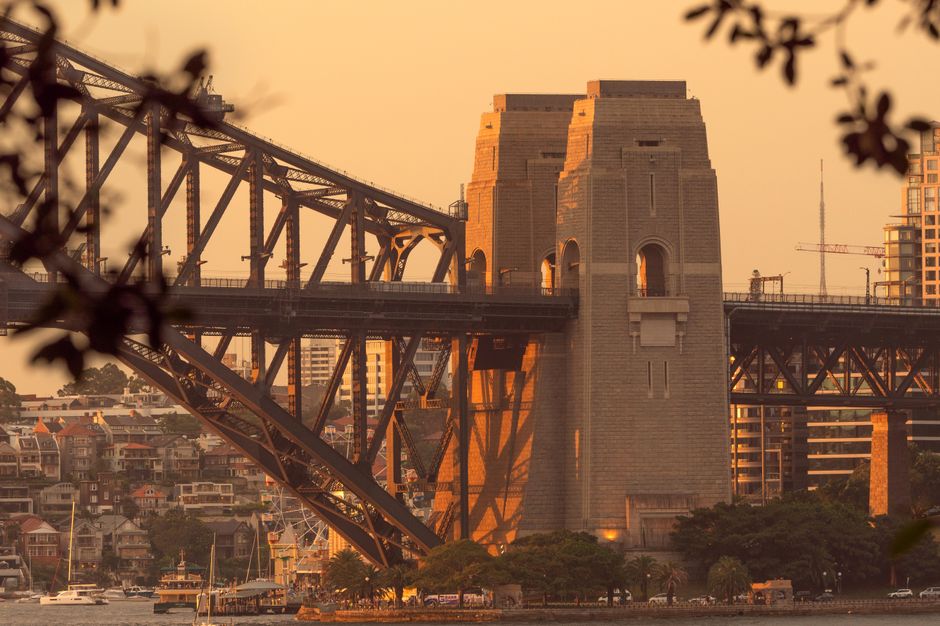 ASX 200 Breaks Higher as Gold Surges, Australian Dollar Outperforms