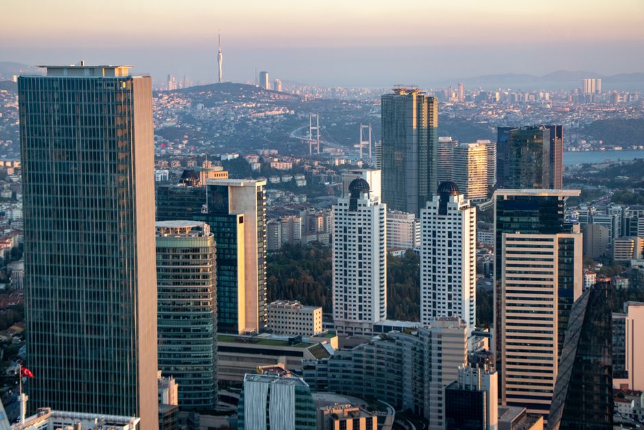 Reading Istanbul's Economic Pulse: What Investment Flows and Cost Signals Really Mean for Your Wallet