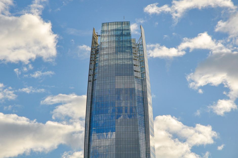 Global Instability Reshapes Santiago's Job Market as Companies Brace for Economic Headwinds