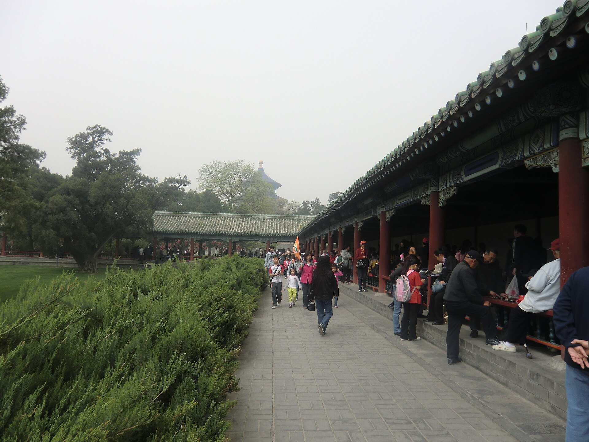 Exploring the Temple of Heaven and its park