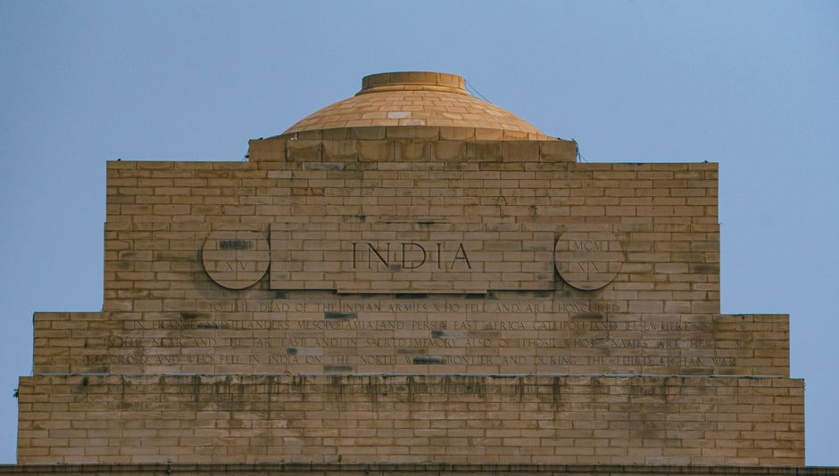Delhi's Duplicate Image Replacement Efforts: A Global Comparison