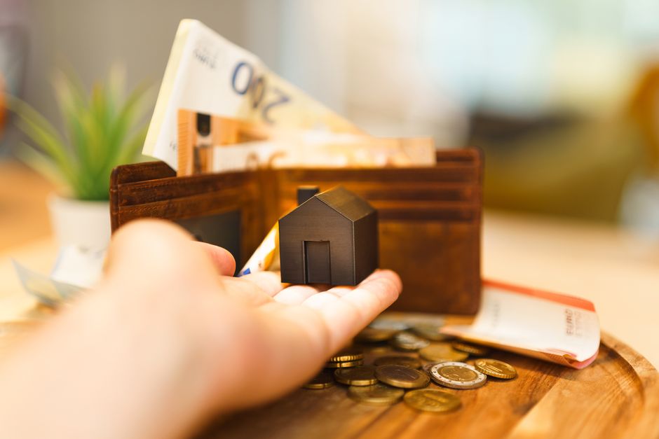 Renting vs Buying in Cairns: 2024 Affordability Guide