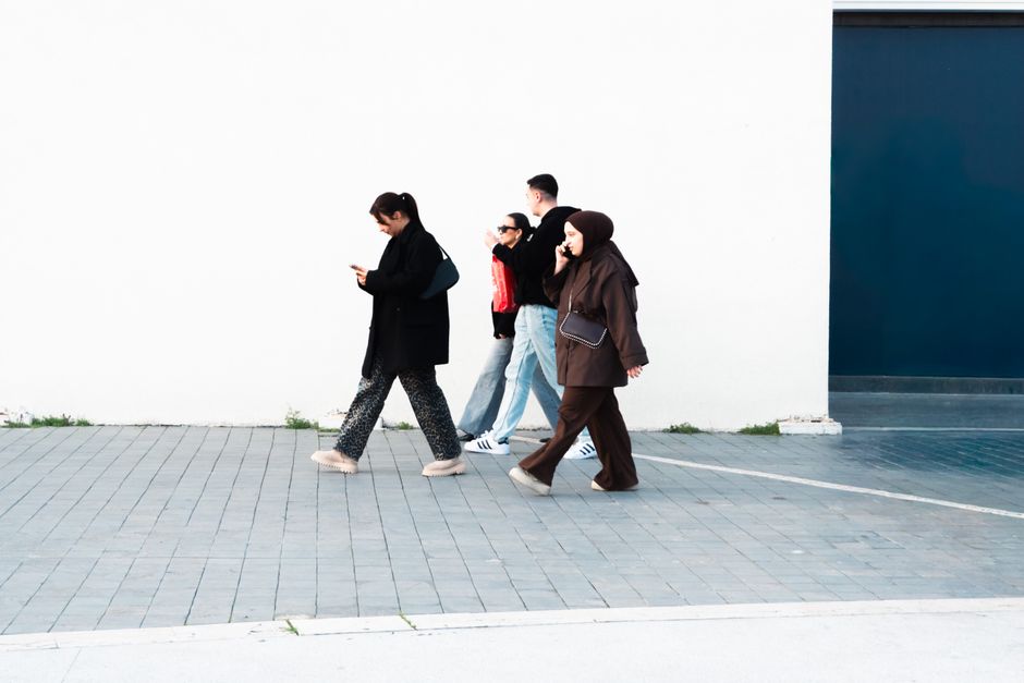 How to Start a Walking Group in Your Neighbourhood