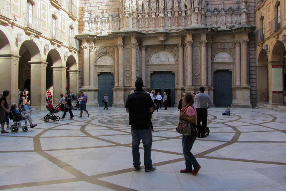 Explore Outdoor Adventures Near Barcelona This Summer