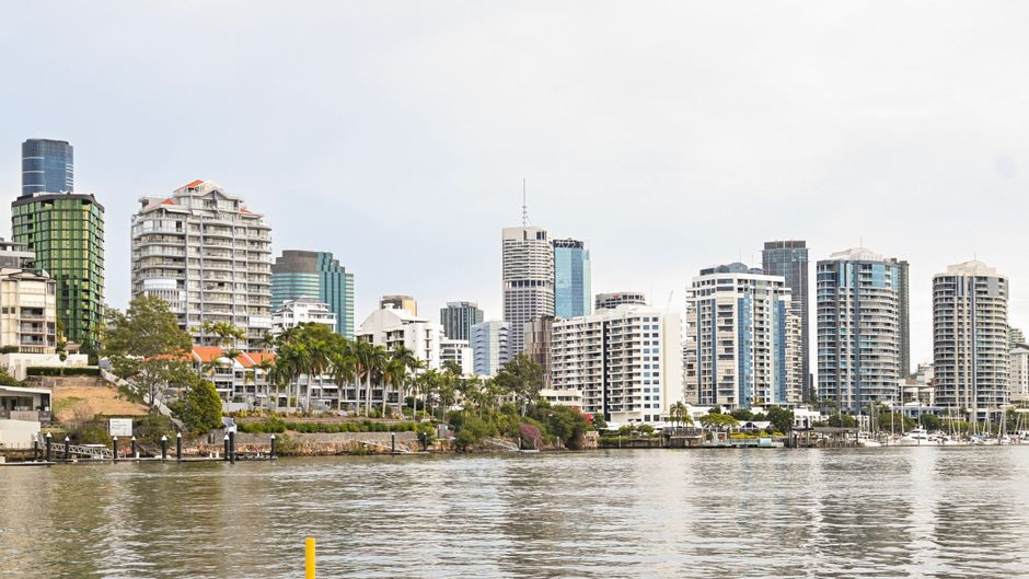 How Darwin's Commuters Reveal the Soul of Each Neighbourhood