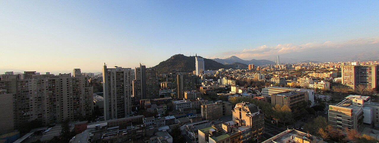 Santiago Investors Navigate Gold Surge, Oil Collapse, Bitcoin Rally