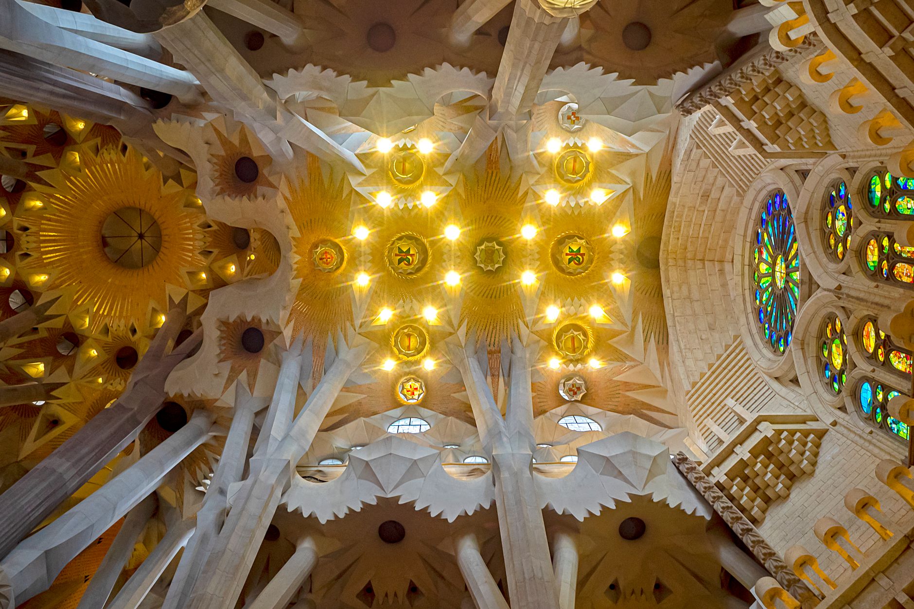 Barcelona Investors Pour Money Into Eixample and Gràcia as Yields Climb